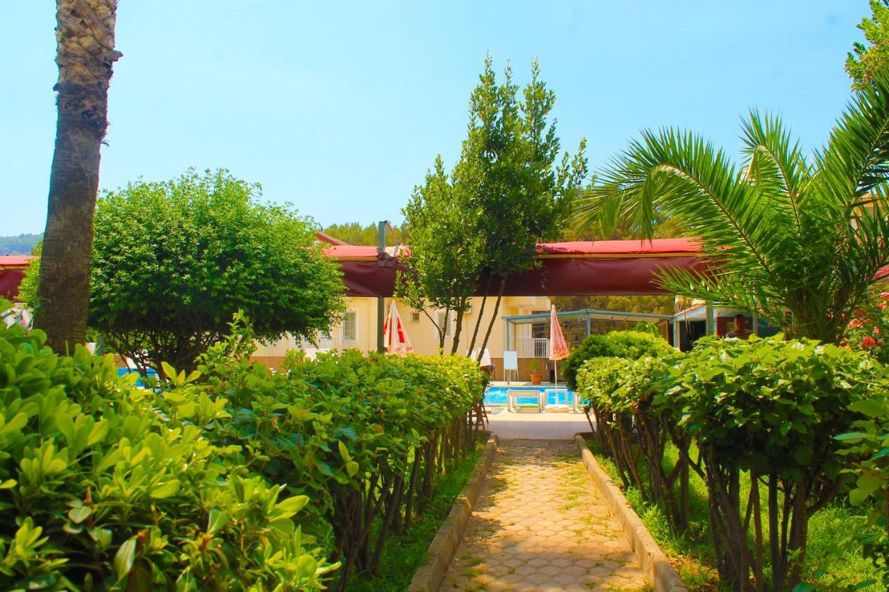 Carmina Hotel Ovacık Exterior foto